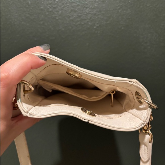 Cream Crossbody Bag - Picture 3 of 4